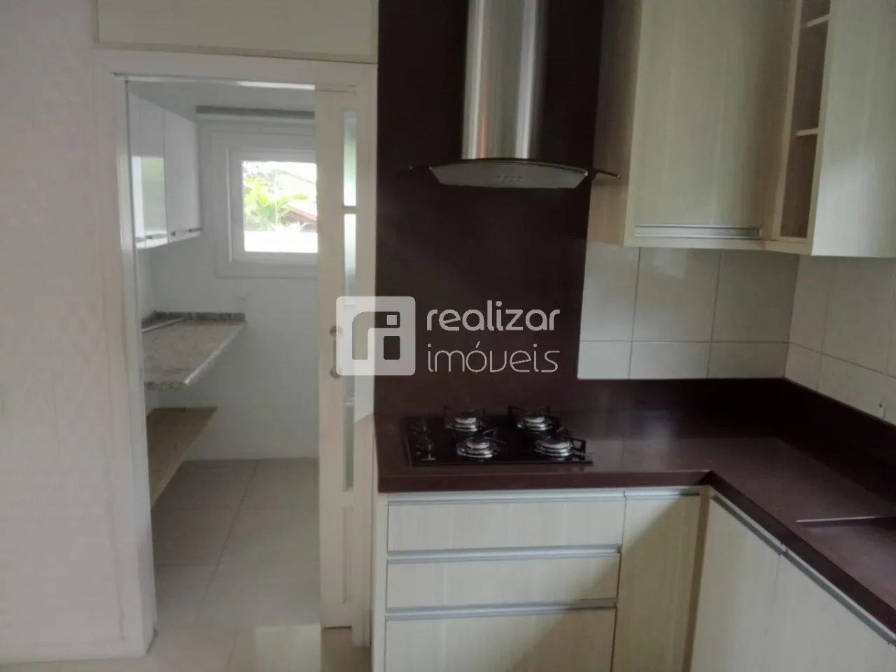 200 m² house with a private pool and a dishwasher — photo 17