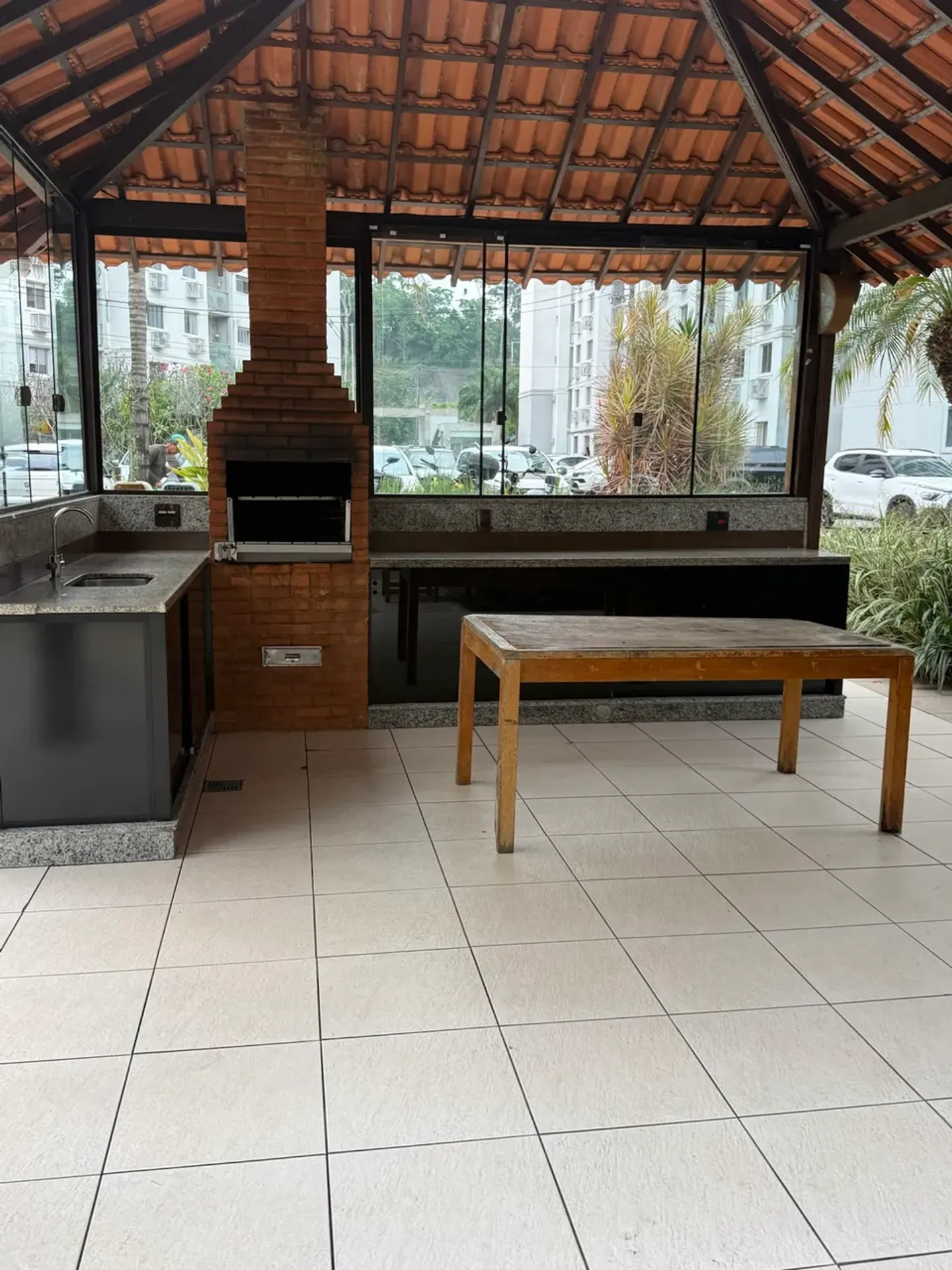 Apartamento de 2 quartos em condomínio com academia — photo 19