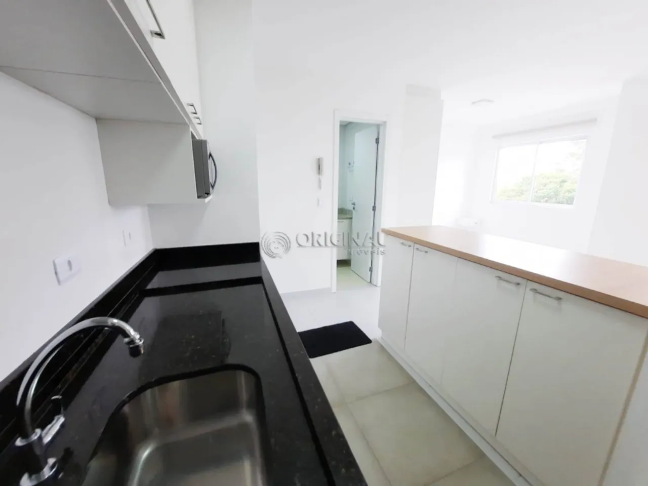 1-bedroom apartment with a balcony and 1 parking space — photo 6