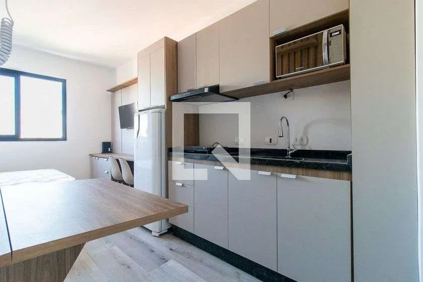 Furnished studio with 1 bedroom and 1 parking space — photo 3
