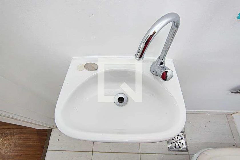 Apartamento vazio de 3 quartos com varanda e 185 m² — photo 22