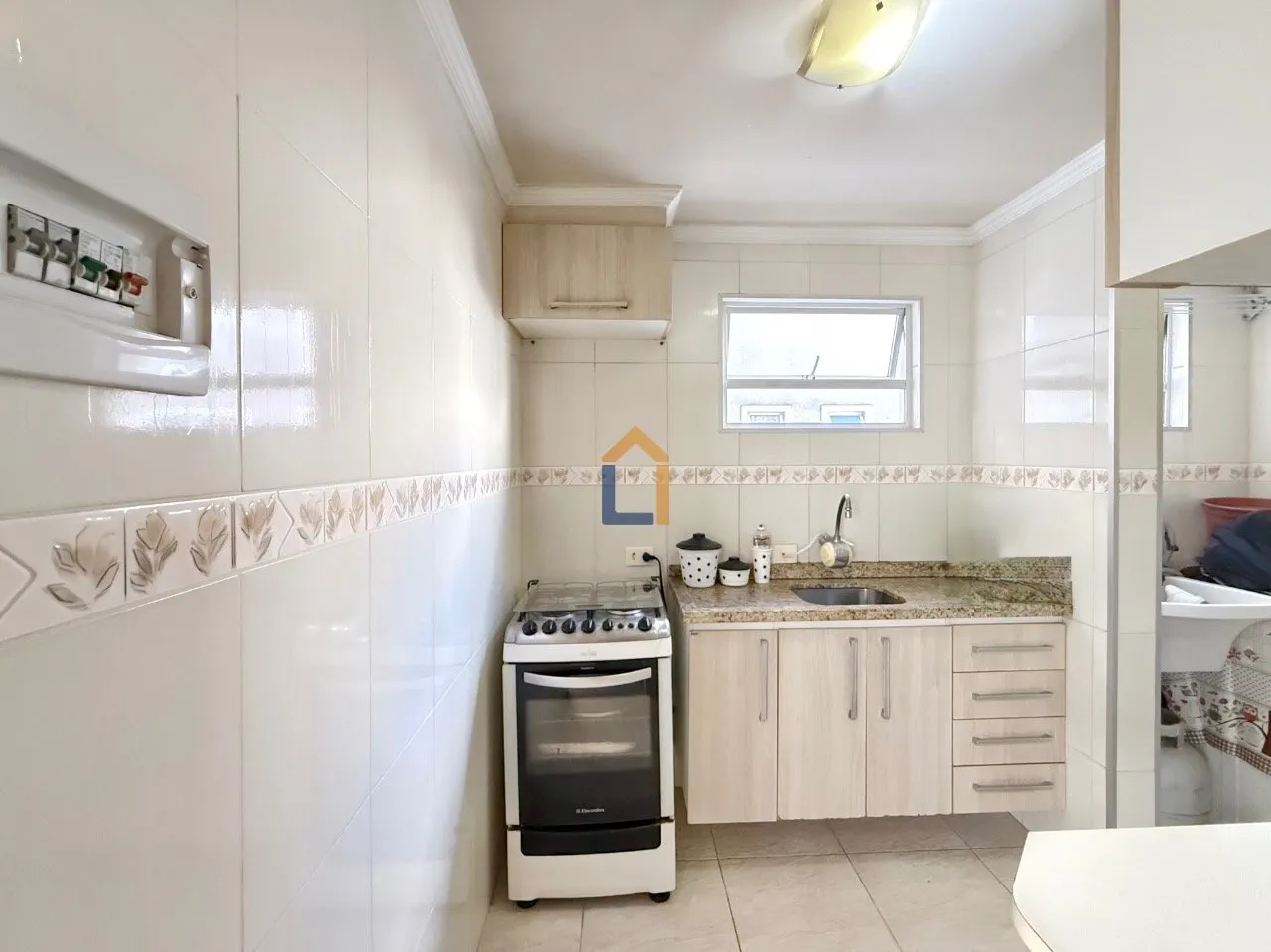 3-bedroom apartment with a washing machine in Curitiba — photo 2