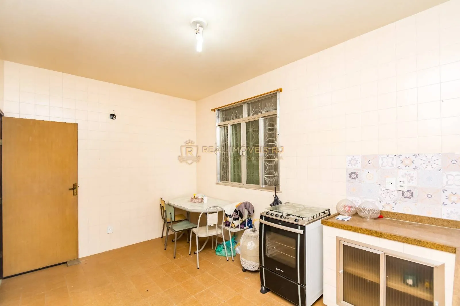 Unfurnished house with 3 bedrooms and 5 bathrooms — photo 9