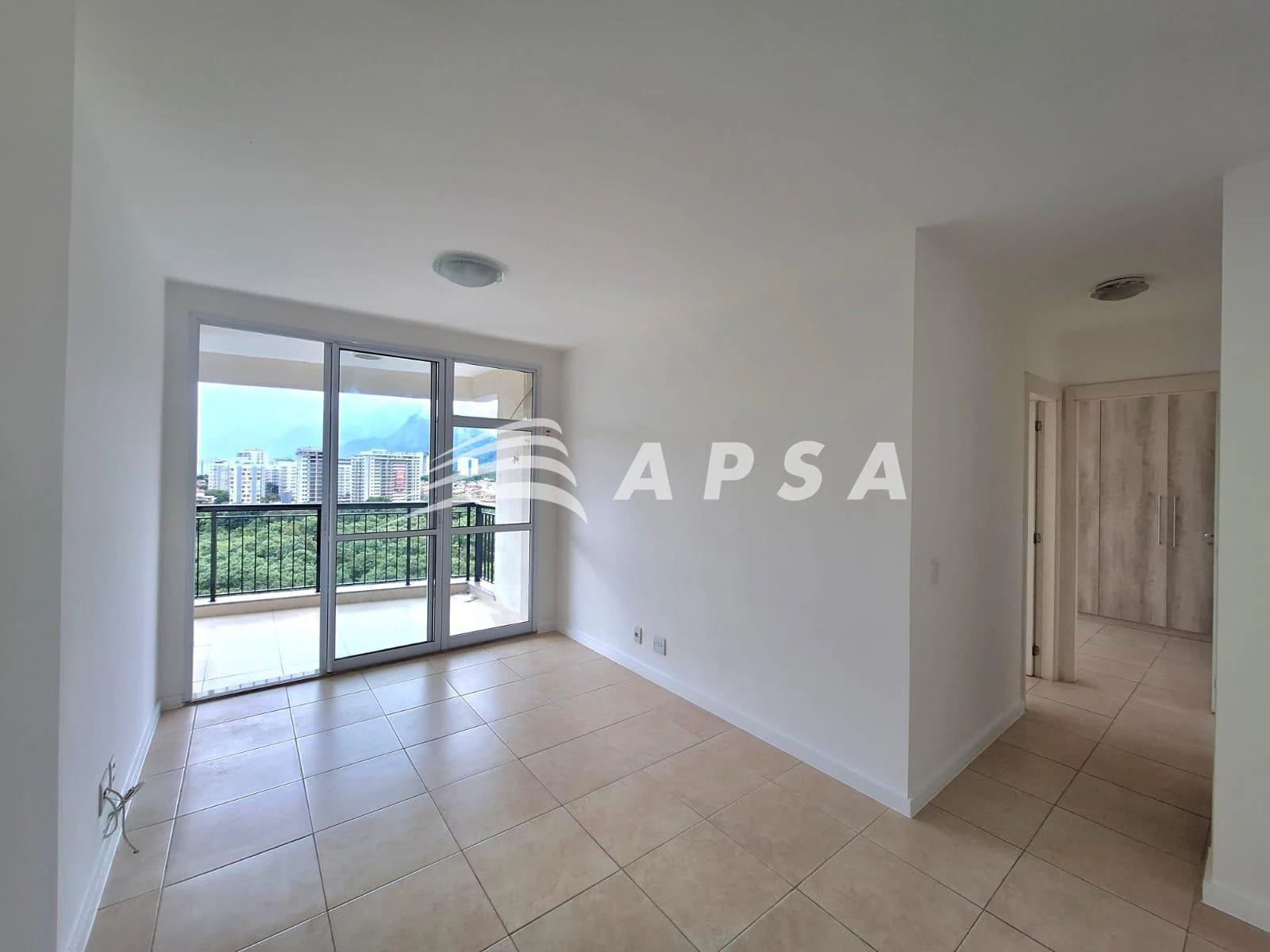 Apartment, 70 m², with a glass-enclosed balcony — photo 19