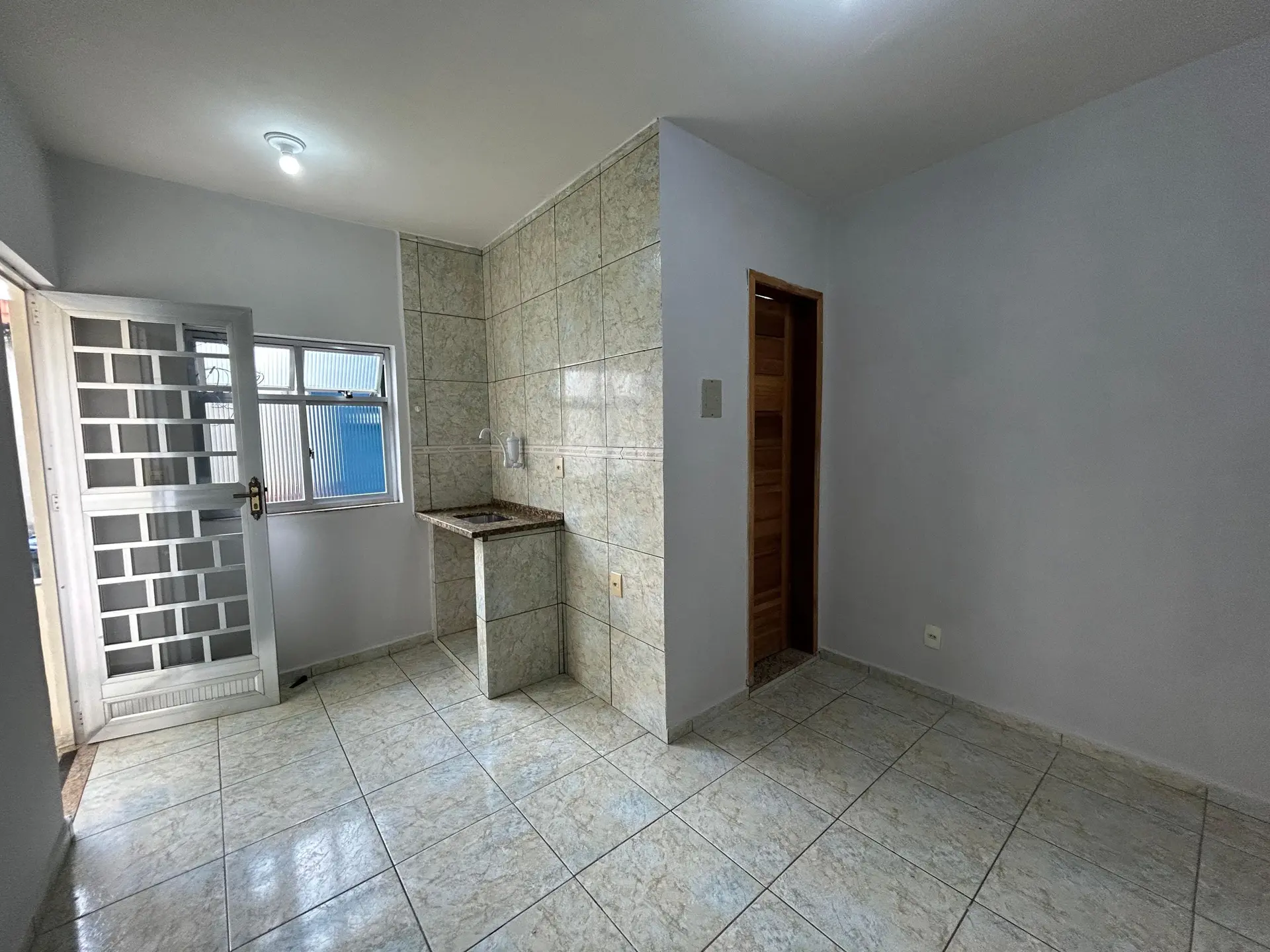 House, 40 m², with a grill on the balcony — photo 3