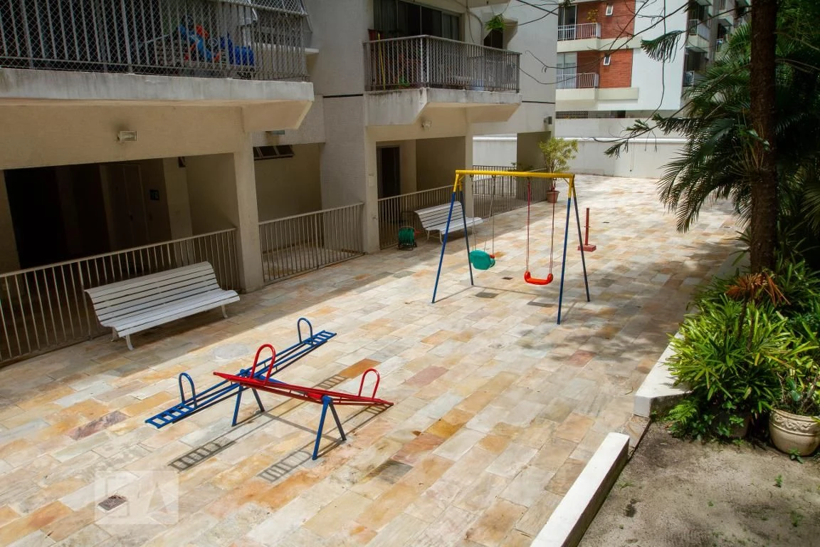 Apartamento mobiliado de 1 quarto em condomínio com piscina — photo 3