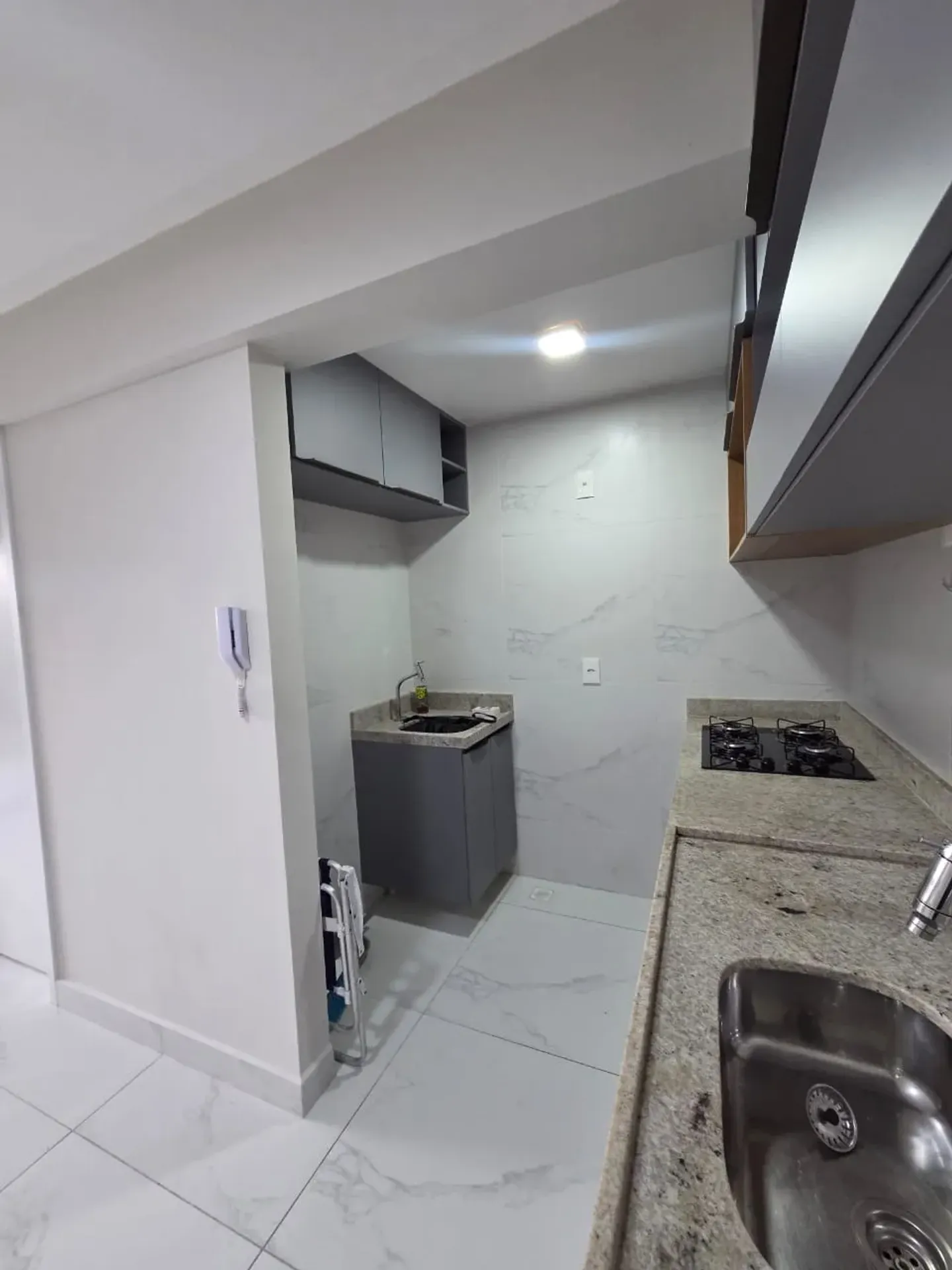 Apartamento com 2 suítes e varanda, 66 m² e 2 vagas