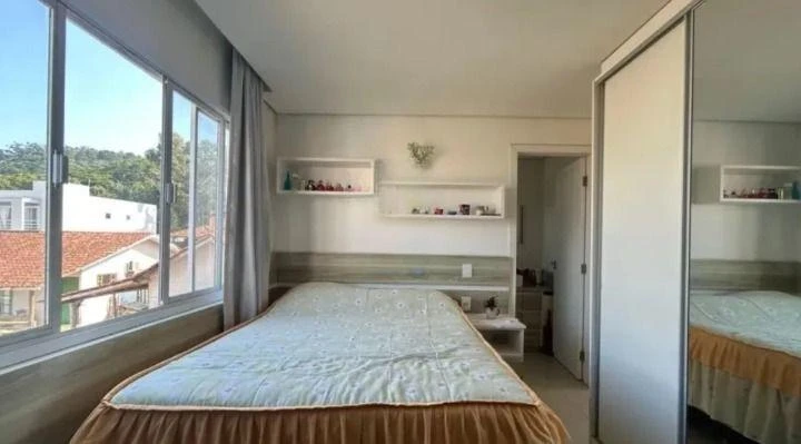 Furnished house, 465 m², with a mountain view — photo 12