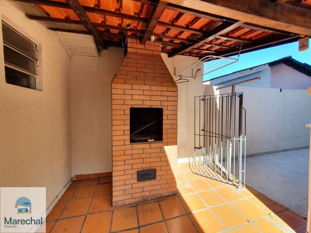3-bedroom house with a private BBQ — photo 24