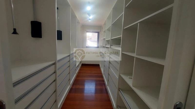 Casa com 6 quartos e 5 suítes, 1036 m² — photo 7