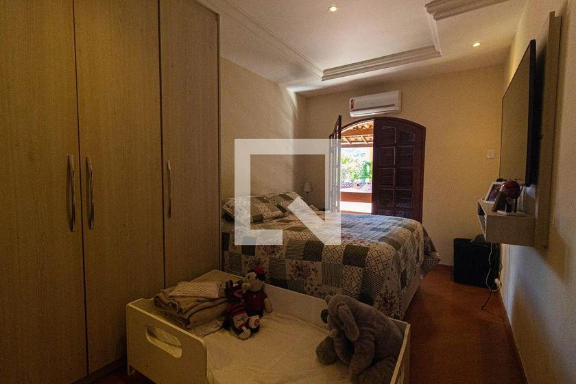 Rental house with 4 en-suite bedrooms and 7 baths, 670 m² — photo 11