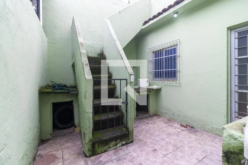 Rental house with balcony, 4 bedrooms and 120 m² — photo 48