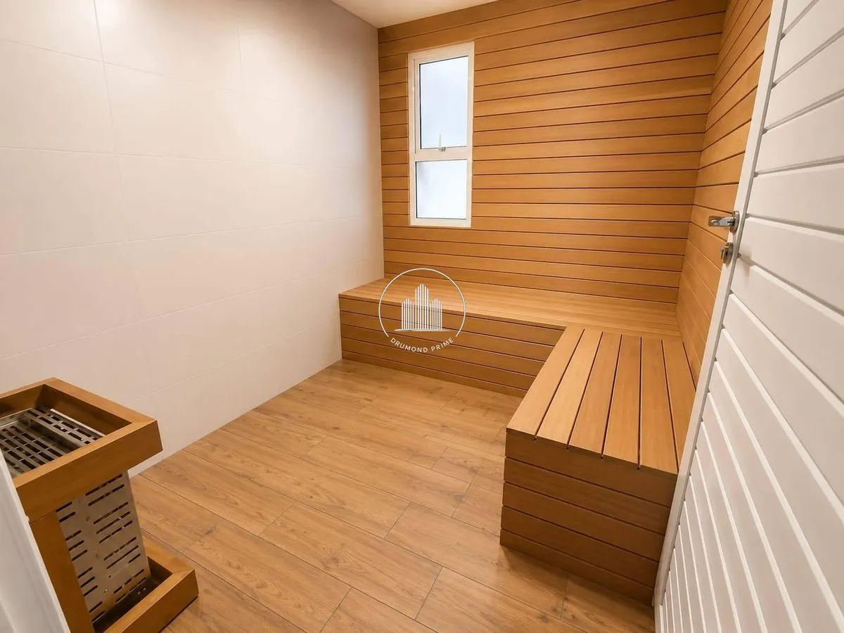 Apartment with 3 bedrooms and 2 en-suites with balcony — photo 34