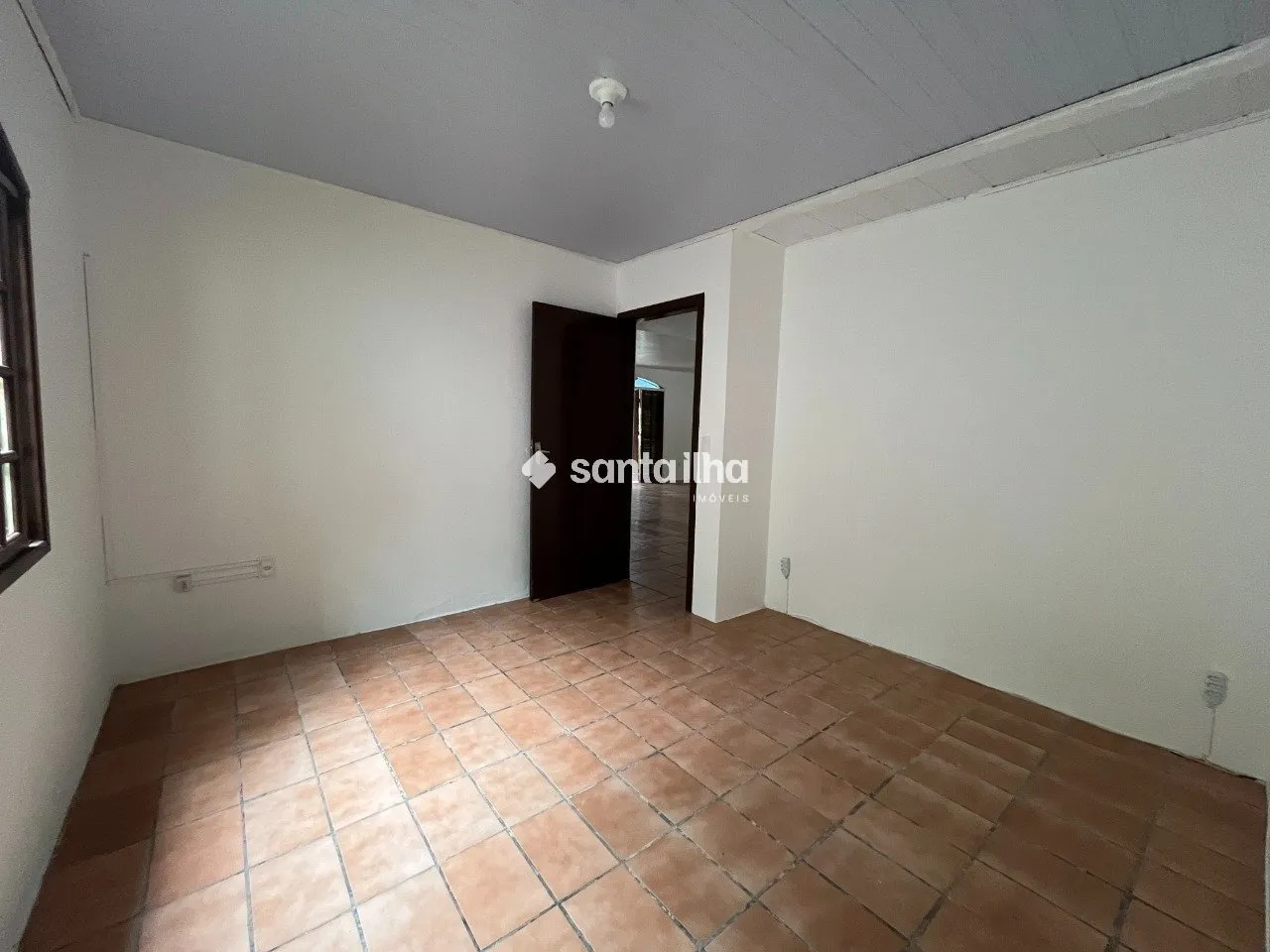 Unfurnished house with 3 bedrooms and 5 parking — photo 5