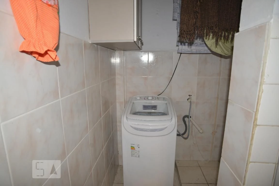 Furnished 2-bedroom apartment with 1 bathroom — photo 15