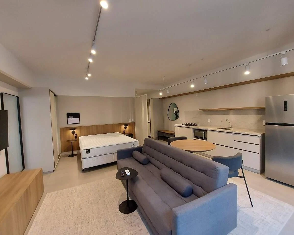 Меблированная студия 44 м² с кухней-студией