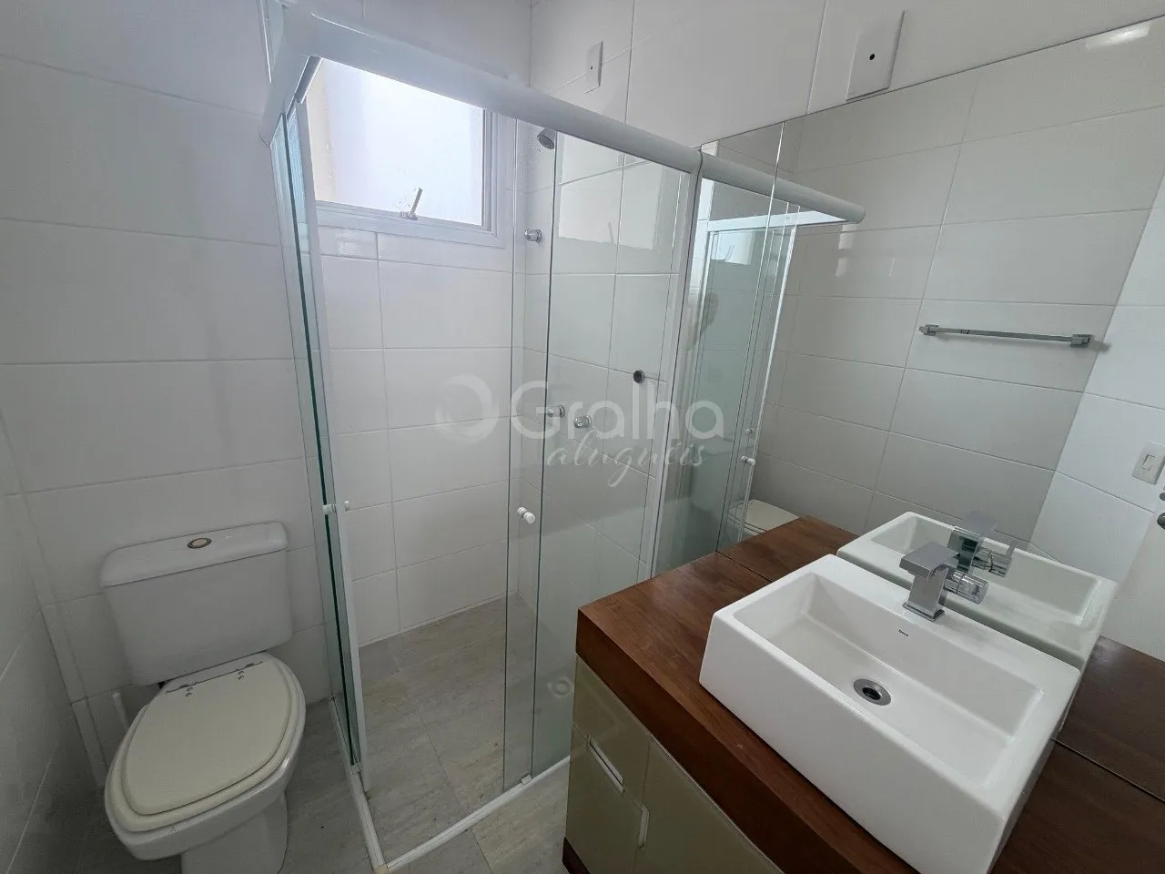 3-bedroom apartment with a bathtub in Florianópolis — photo 12
