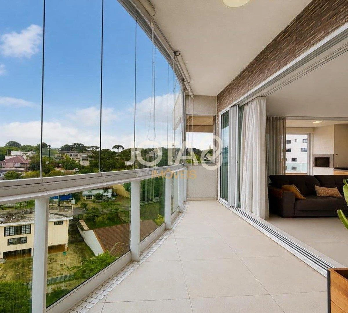 Bañera y 4 dormitorios: departamento de 323 m² — photo 5