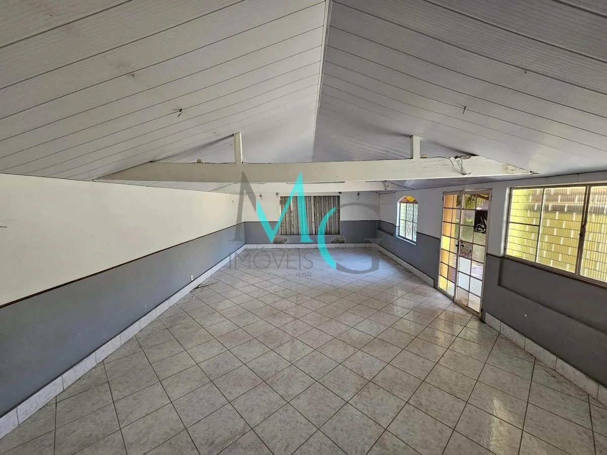 Casa ampla sem mobília com 720 m², 1 quarto e 4 banheiros — photo 6