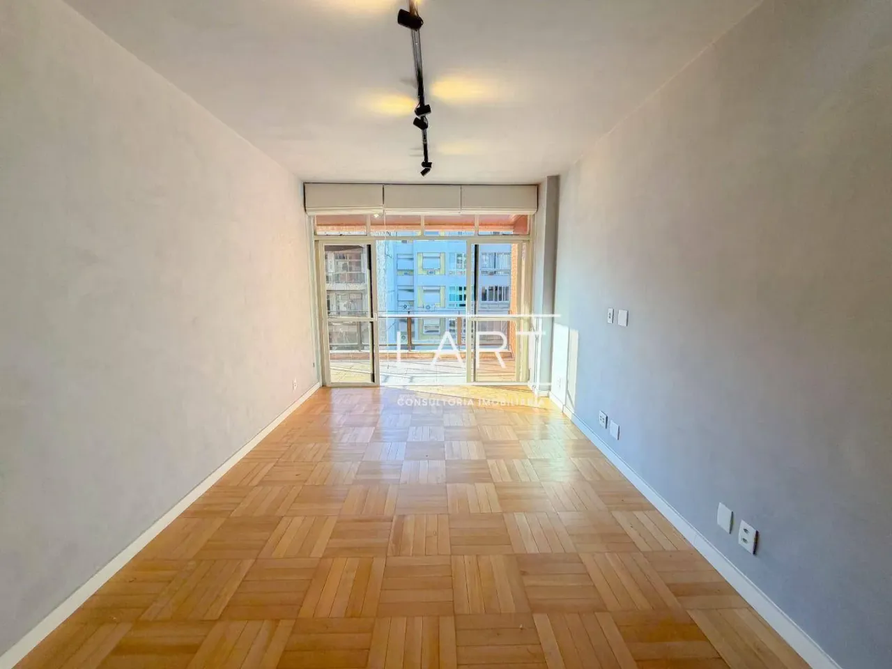 Duplex-style apartment with 2 bedrooms and balcony grill — photo 7