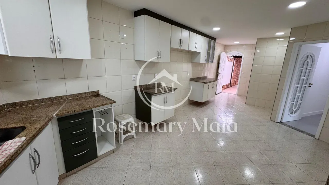 Casa mobiliada com 6 quartos e 7 banheiros — photo 2