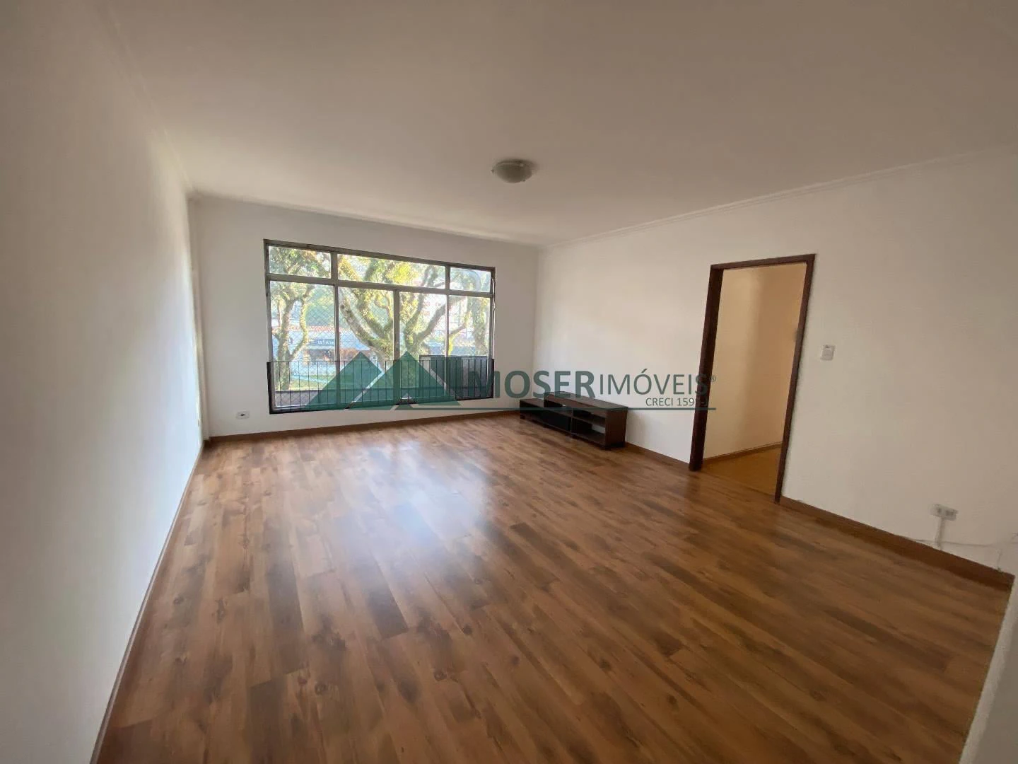 Apartment, 104 m², with wood or laminate floors