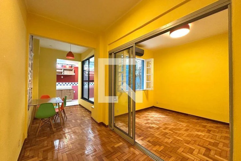 Apartment, 69 m², with wood or laminate floors — photo 14