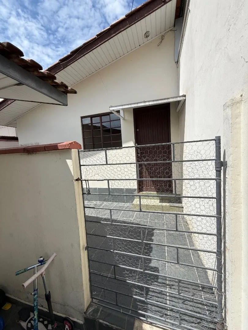 One-bedroom, 40 m² house in Curitiba — photo 11