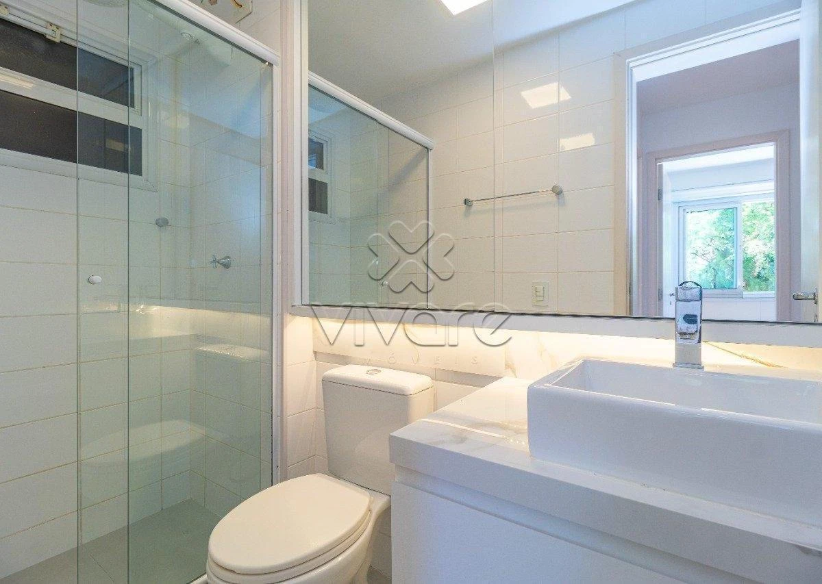 2-bedroom apartment with a washing machine — photo 16