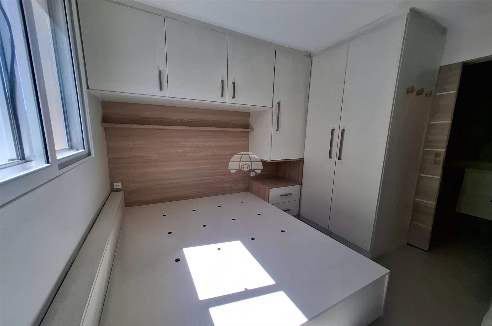 Furnished 3-bedroom apartment with integrated kitchen — photo 9