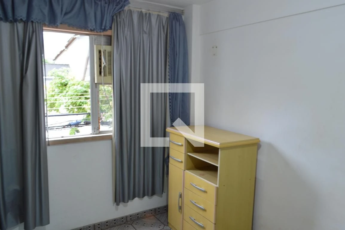 Furnished apartment with 3 bedrooms and a balcony — photo 10