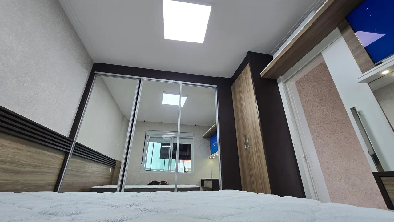 3-bedroom apartment in a building with a gym — photo 4