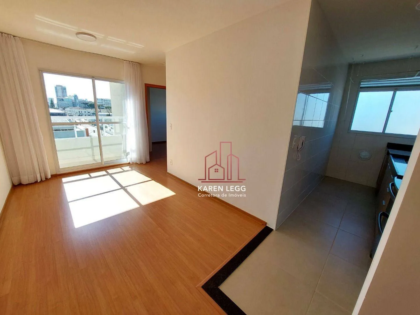 Apartamento de 2 dormitórios com cozinha americana — photo 2