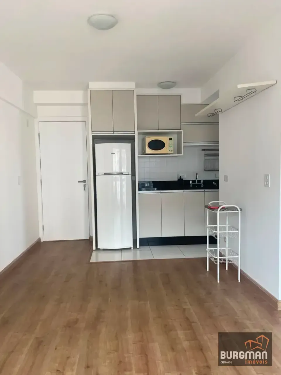 Unfurnished studio with no parking for 1 bedroom 1 bath — photo 6