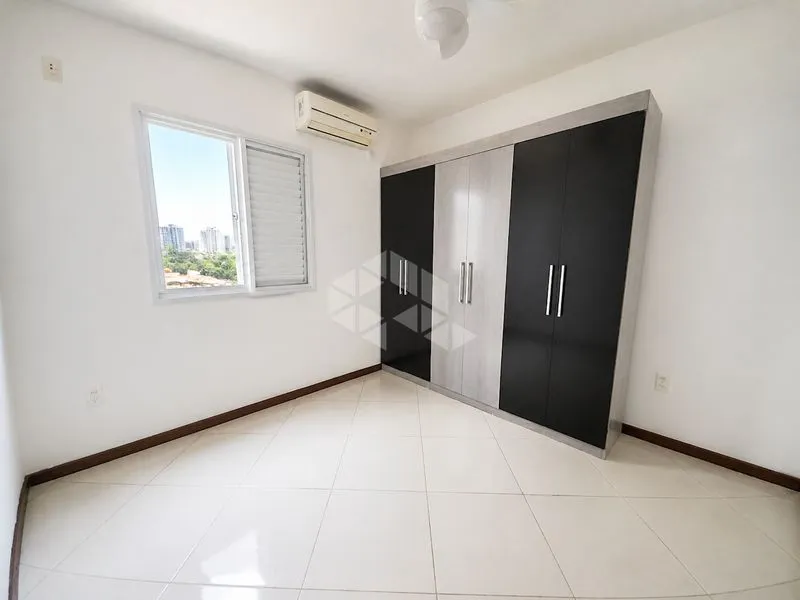 2-bedroom apartment with a washing machine in Florianópolis — photo 7