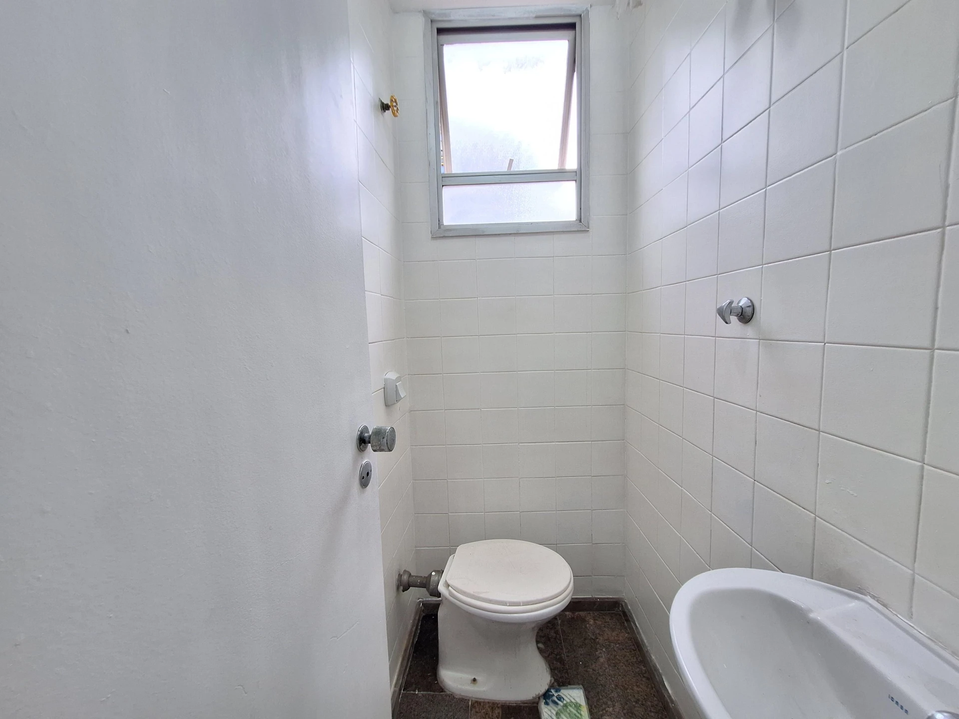 Apartamento de 75 m² com jacuzzi e varanda envidraçada — photo 33
