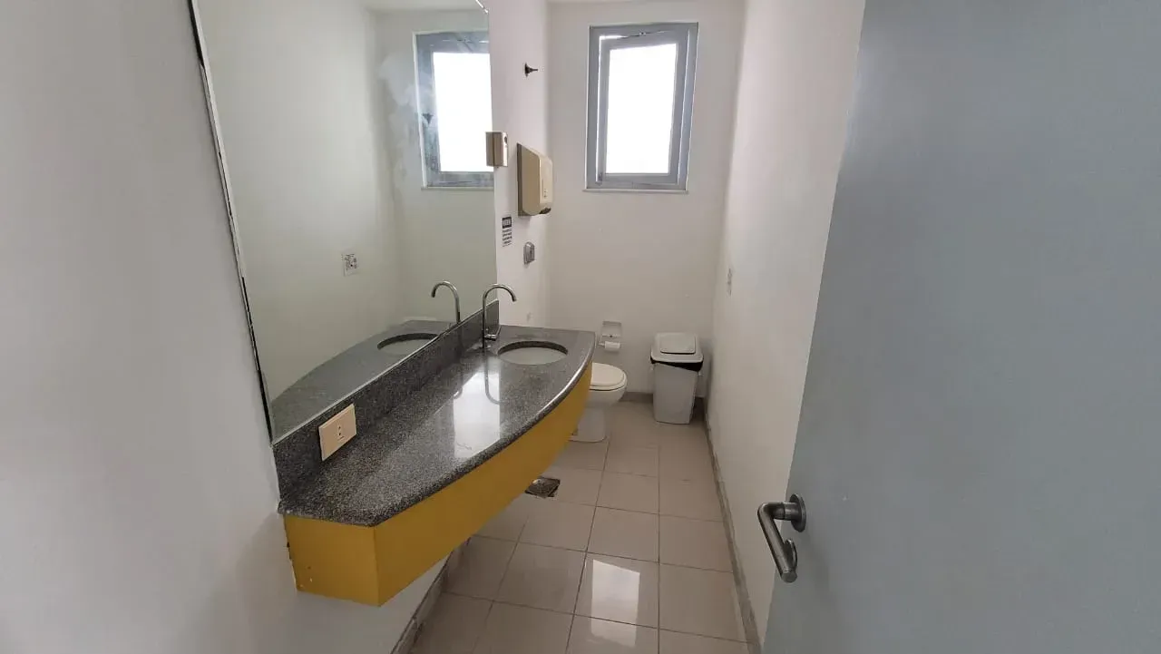 Будинок 550 м² з 5 спальнями та 5 ванними — photo 9