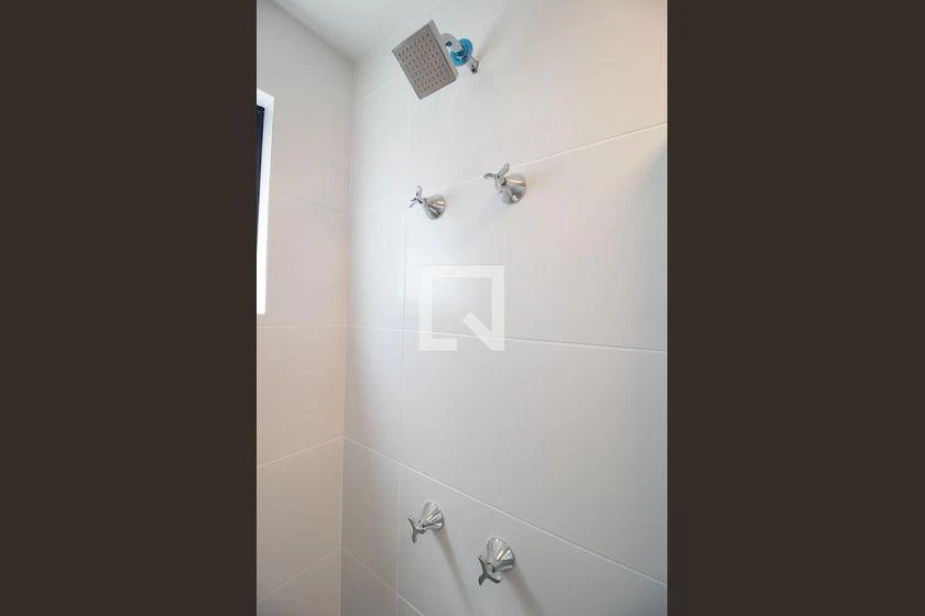 3-bedroom apartment with a park view in Curitiba — photo 58