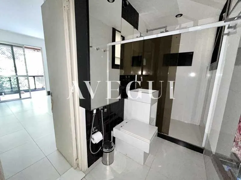 Residential apartment with 4 bedrooms and 4 bathrooms — photo 19