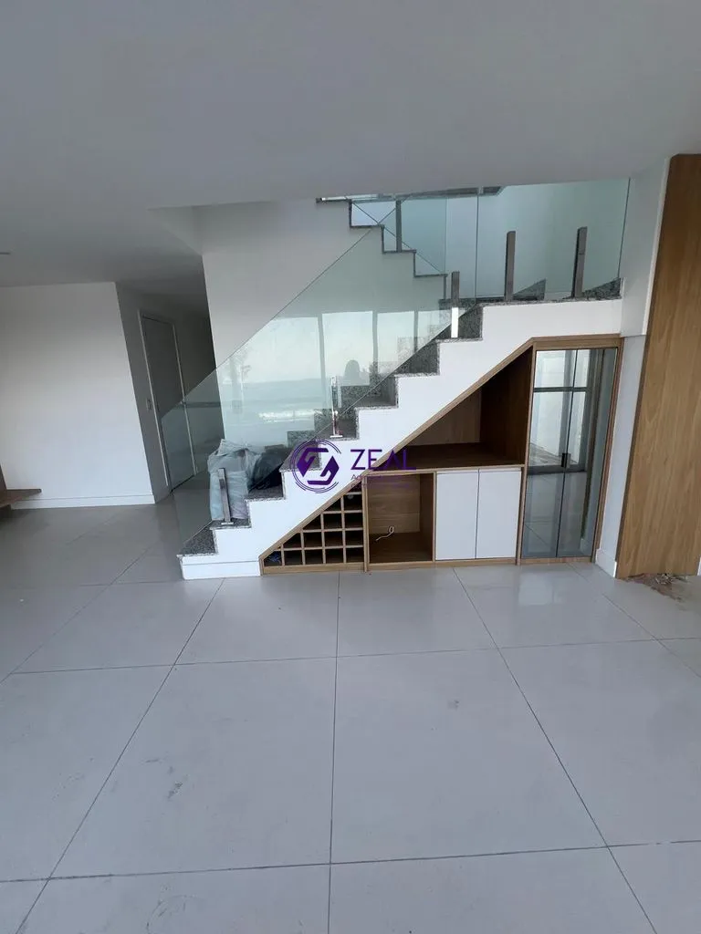 Apartment with 3 bedrooms and 5 bathrooms plus 3 parking spots — photo 3