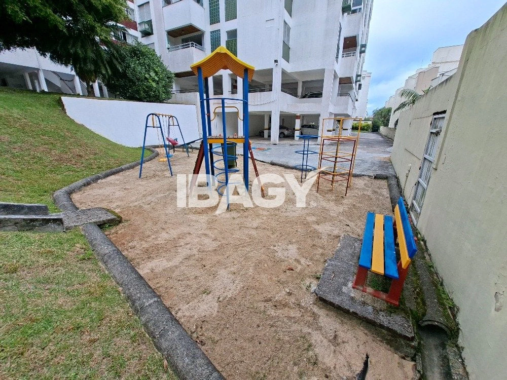 Washing machine in a one-bedroom apartment, 32 m² — photo 12