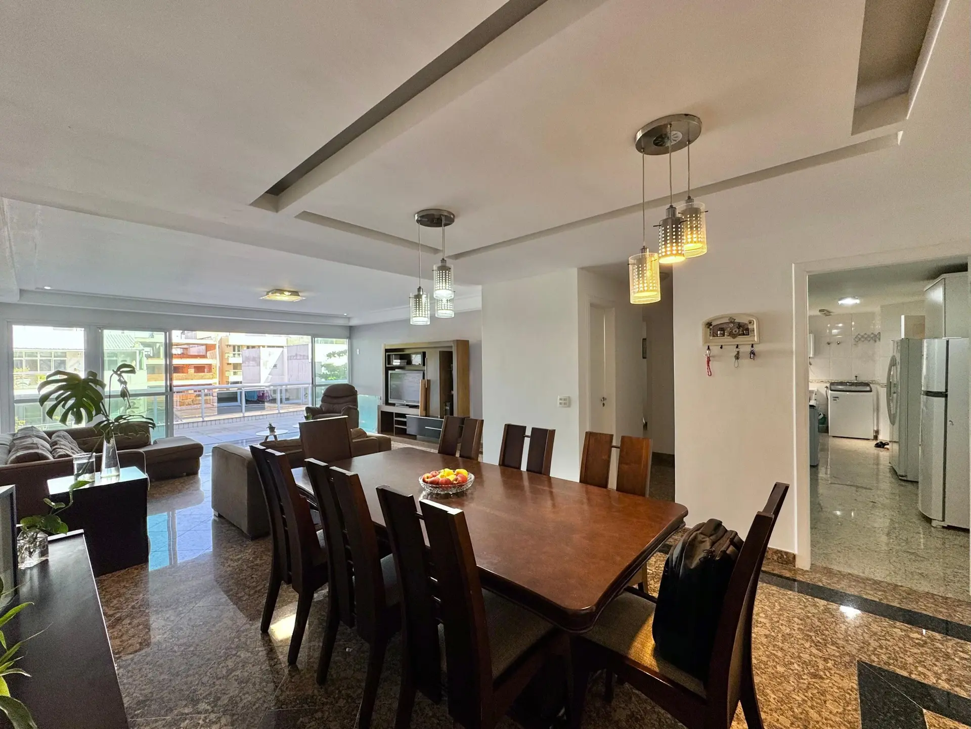 Apartamento, 233 m², com janelas do piso ao teto — photo 37