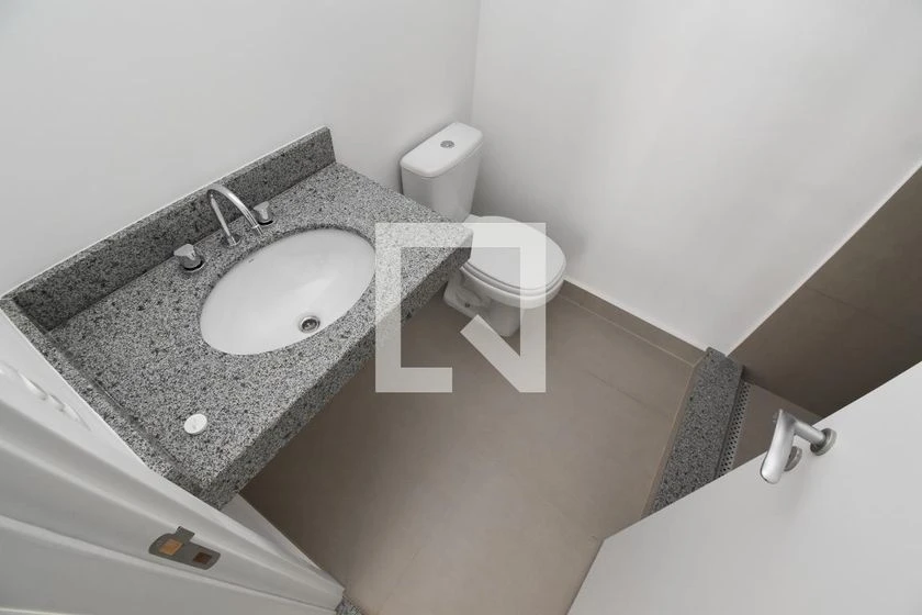 1-bedroom apartment with a private BBQ area — photo 3