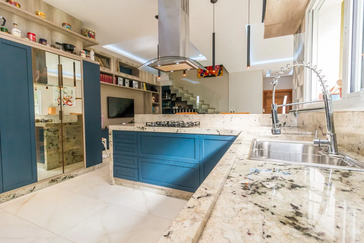 House with 4 en-suite bedrooms and open kitchen 412 m² — photo 14