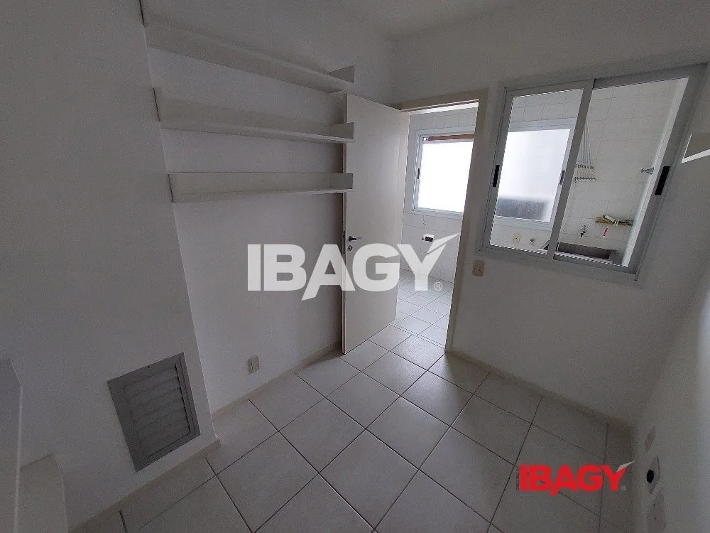 Мебльована квартира 151 м² з 3 спальнями — photo 12
