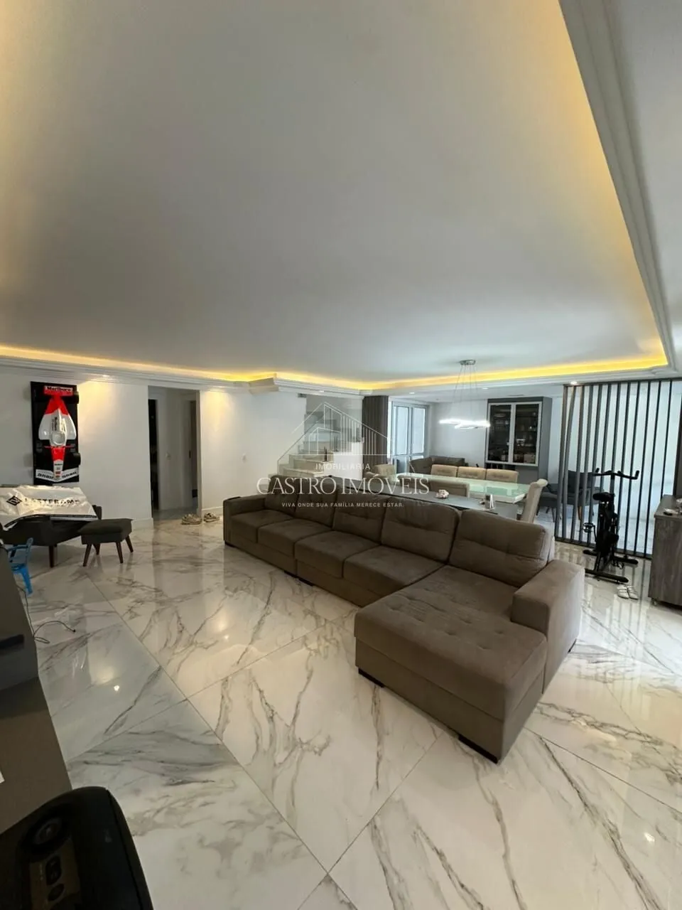 Furnished duplex house with 220 m² and 4 bedrooms