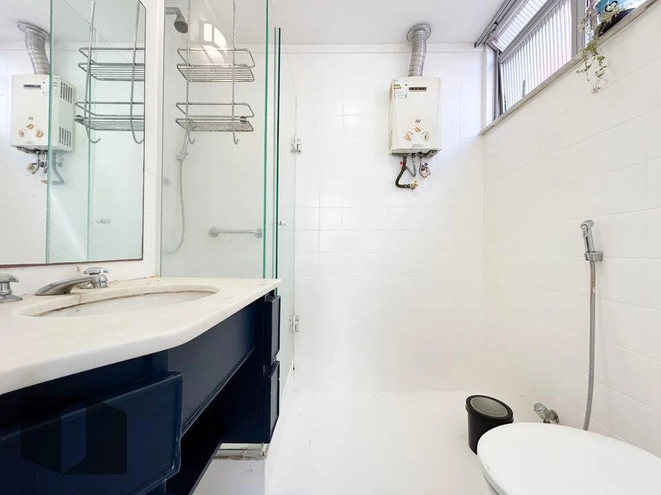 Apartment, 70 m², with wood or laminate floors — photo 8