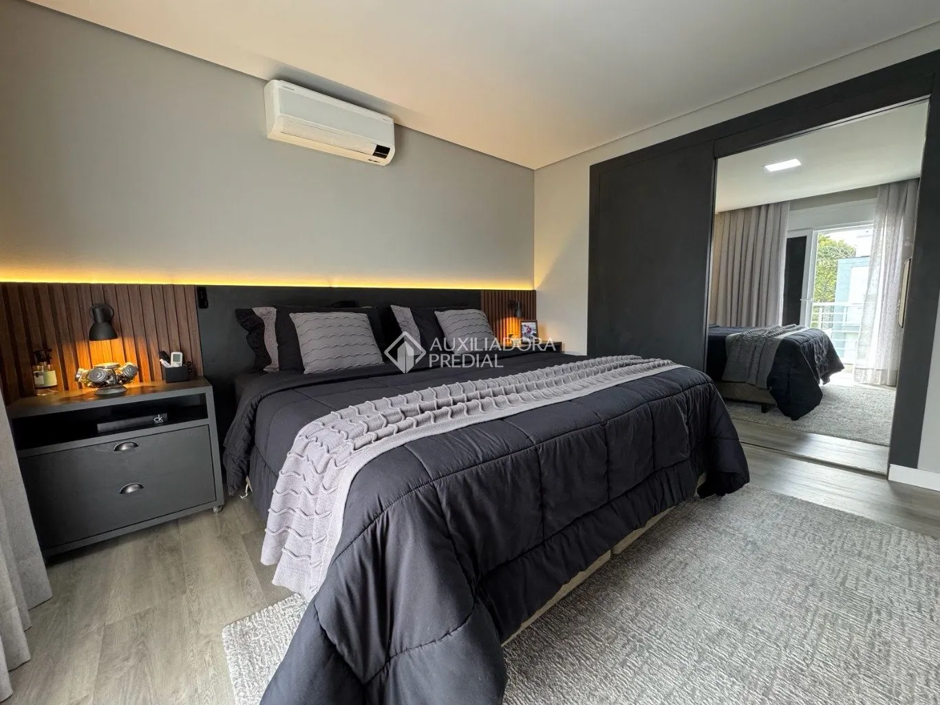 Furnished house with 4 en-suite bedrooms and private garden — photo 54