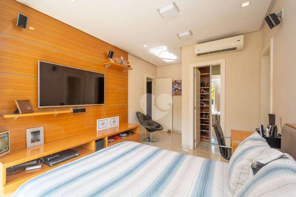 Furnished house with 7 en-suite bedrooms and 10 baths — photo 25