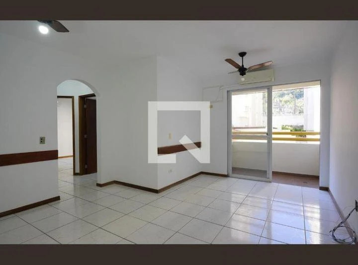 82 m² apartment with 3 bedrooms and a balcony